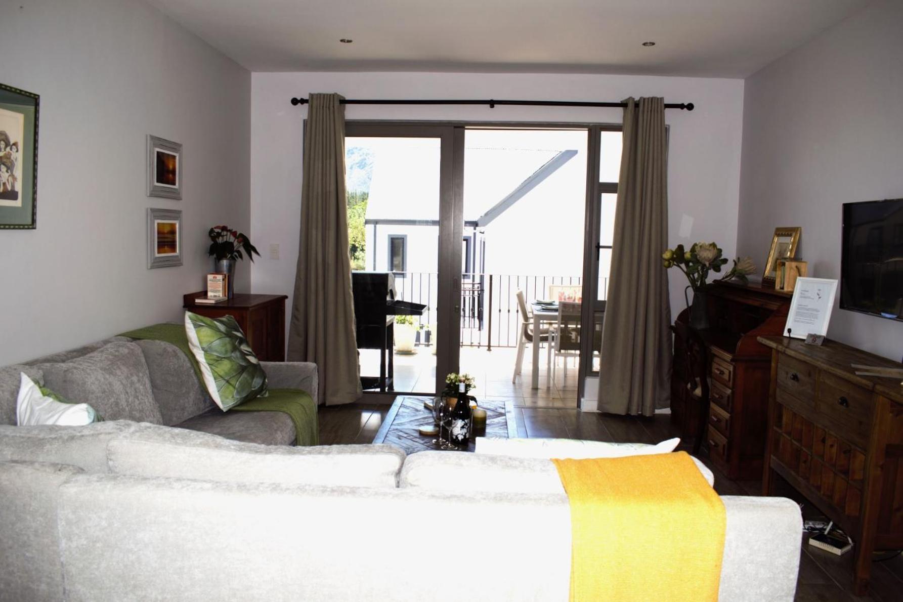 Spacious, Modern & Convenient Franschhoek Esterno foto