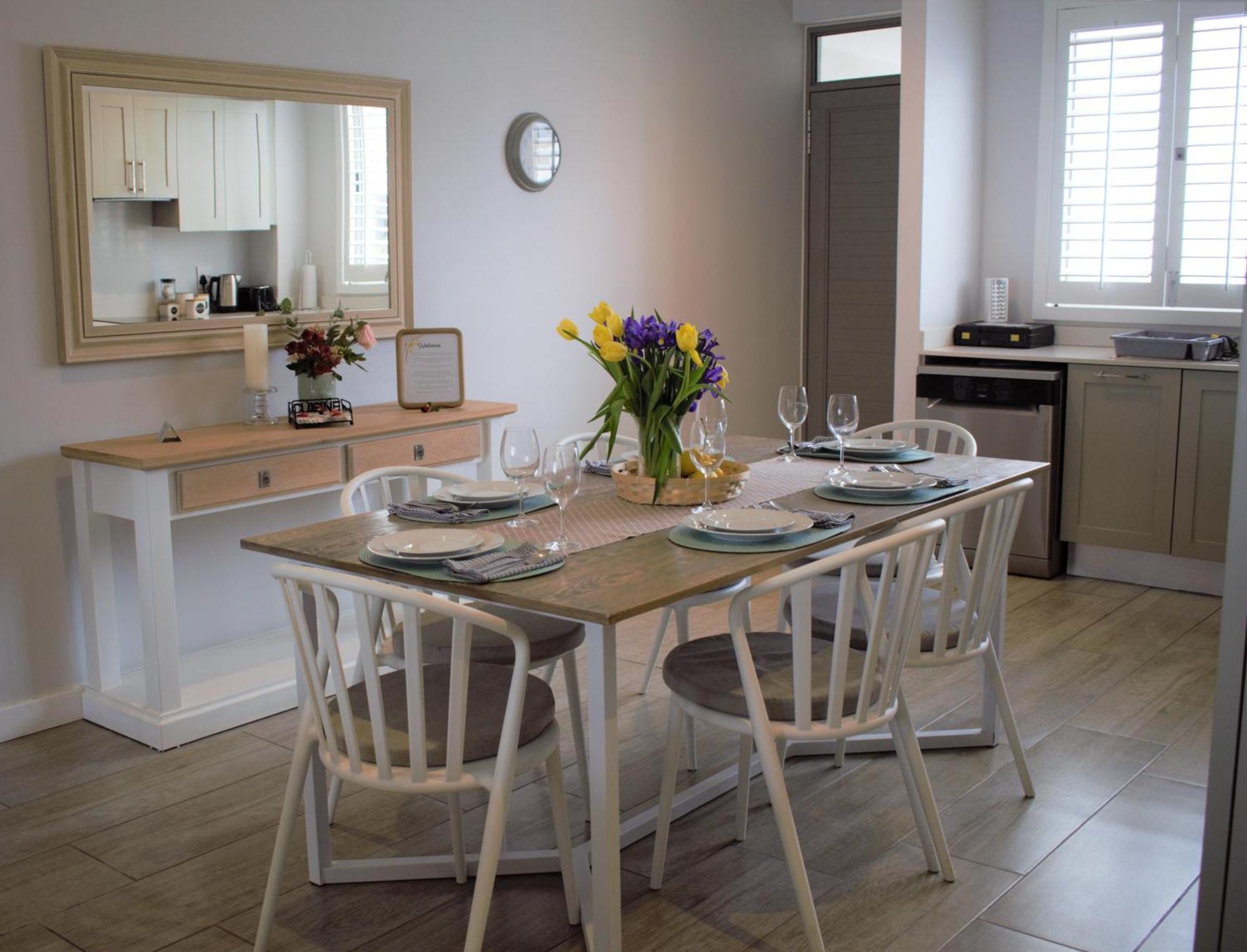 Spacious, Modern & Convenient Franschhoek Esterno foto